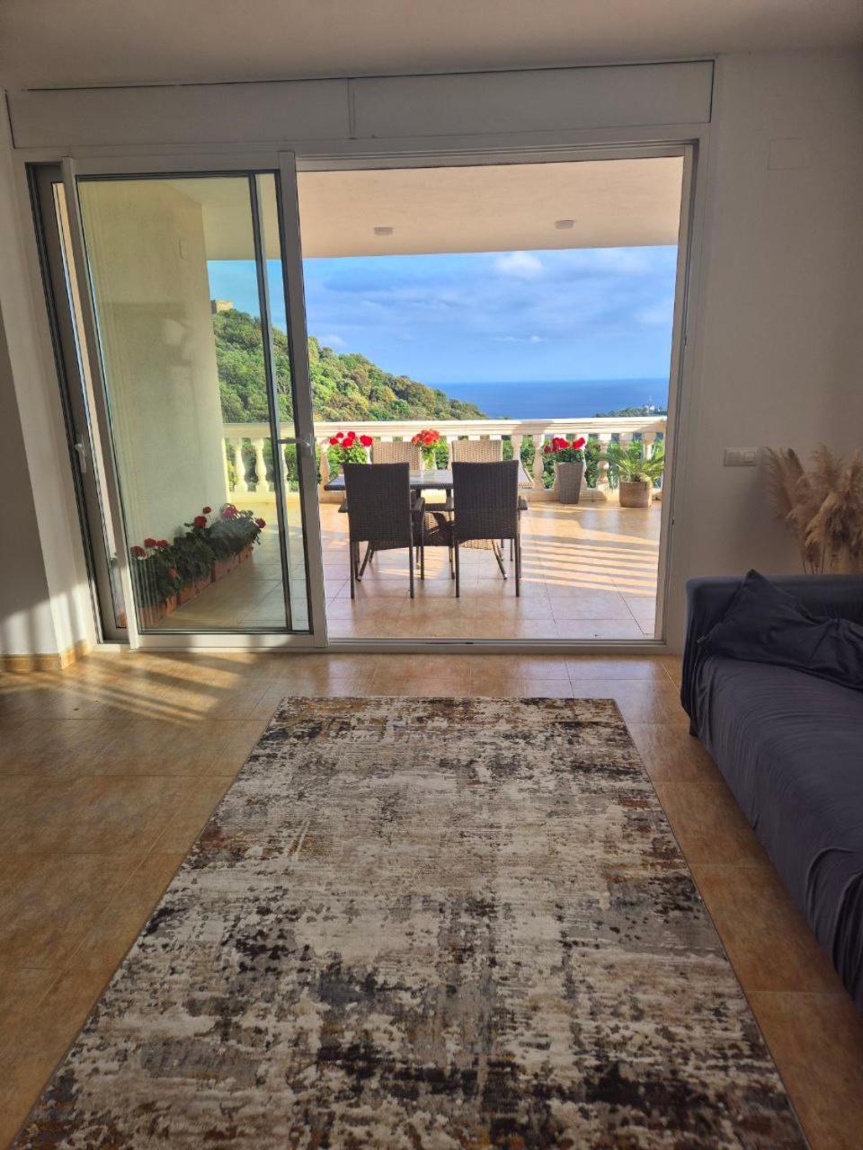 Vista Alegria Villa